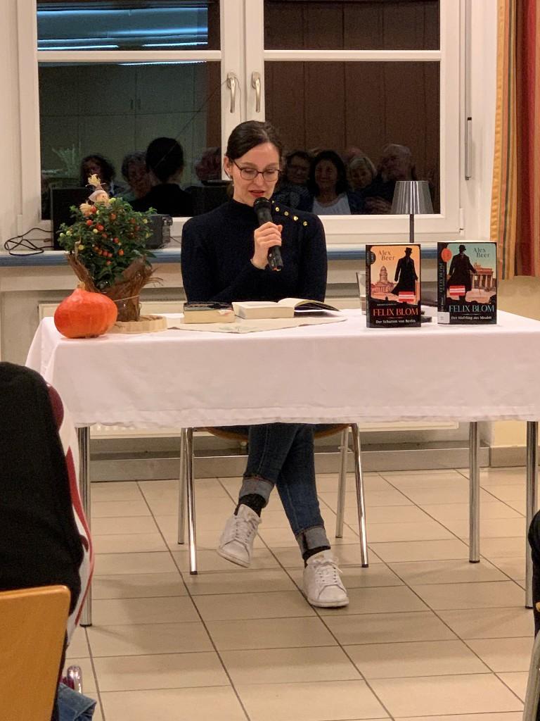 Öffentliche Bücherei der Pfarre und Gemeinde Helfenberg