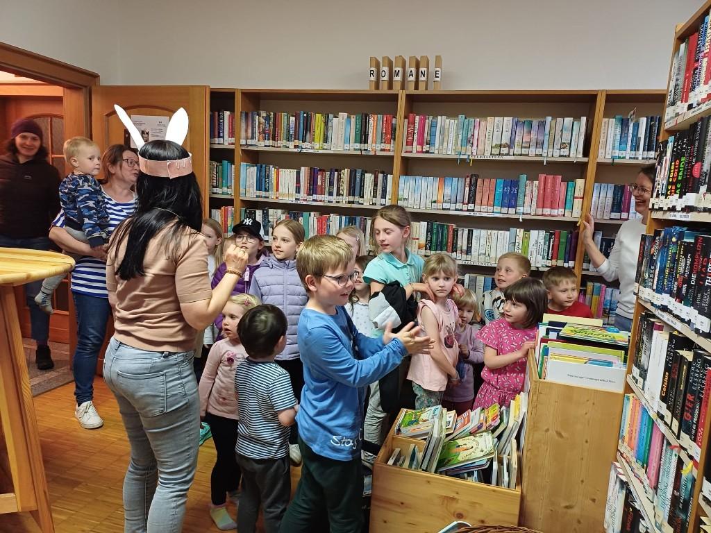 Öffentliche Bücherei der Pfarre und Gemeinde Helfenberg