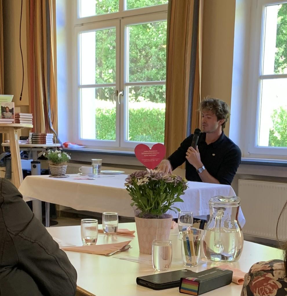 Öffentliche Bücherei der Pfarre und Gemeinde Helfenberg